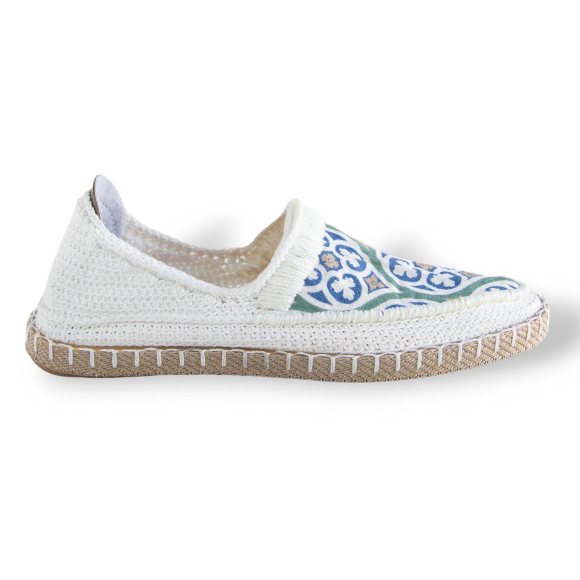 Handmade Persian Shoes GIVEH | ABRAHAM XERXES (Solace)<a href="https://www.etsy.com/listing/4298318574/handmade-persian-shoes-giv" target="_blank" style="background:#000;color:#fff;padding:10px 20px;text-decoration:none;border-radius:6px;">Buy on Etsy</a>