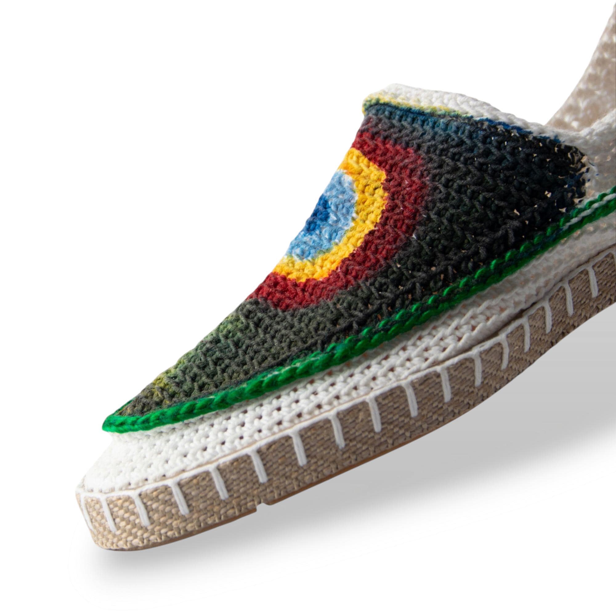 Handmade Persian Shoes GIVEH | ABRAHAM XERXES (Kandinsky)<a href="https://www.etsy.com/listing/4298077459/handmade-persian-shoes-" target="_blank" style="background:#000;color:#fff;padding:10px 20px;text-decoration:none;border-radius:6px;">Buy on Etsy</a>