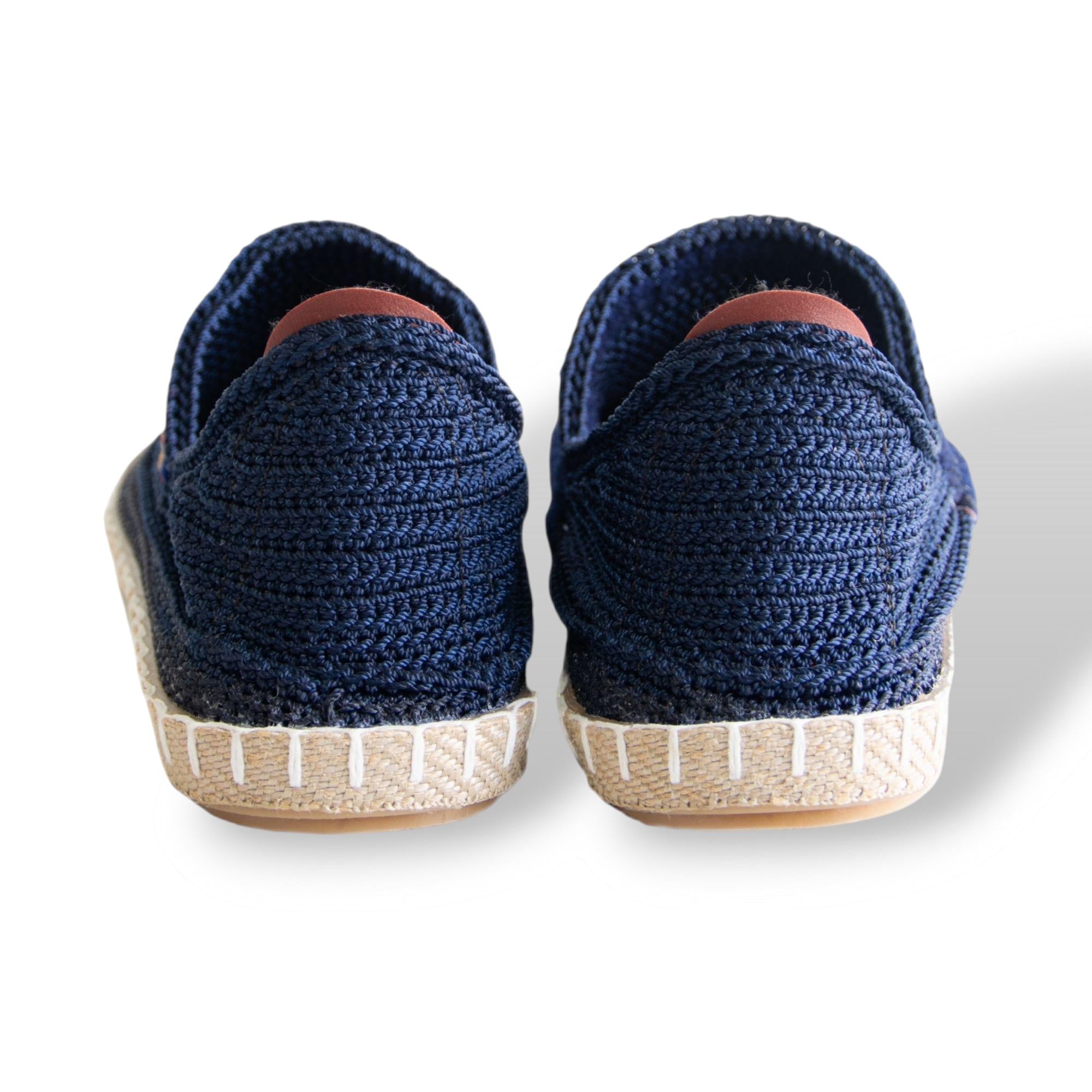Handmade Persian Shoes GIVEH | ABRAHAM XERXES (Sonnet)<a href="https://www.etsy.com/listing/4298069490/handmade-persian-shoes-giv" target="_blank" style="background:#000;color:#fff;padding:10px 20px;text-decoration:none;border-radius:6px;">Buy on Etsy</a>