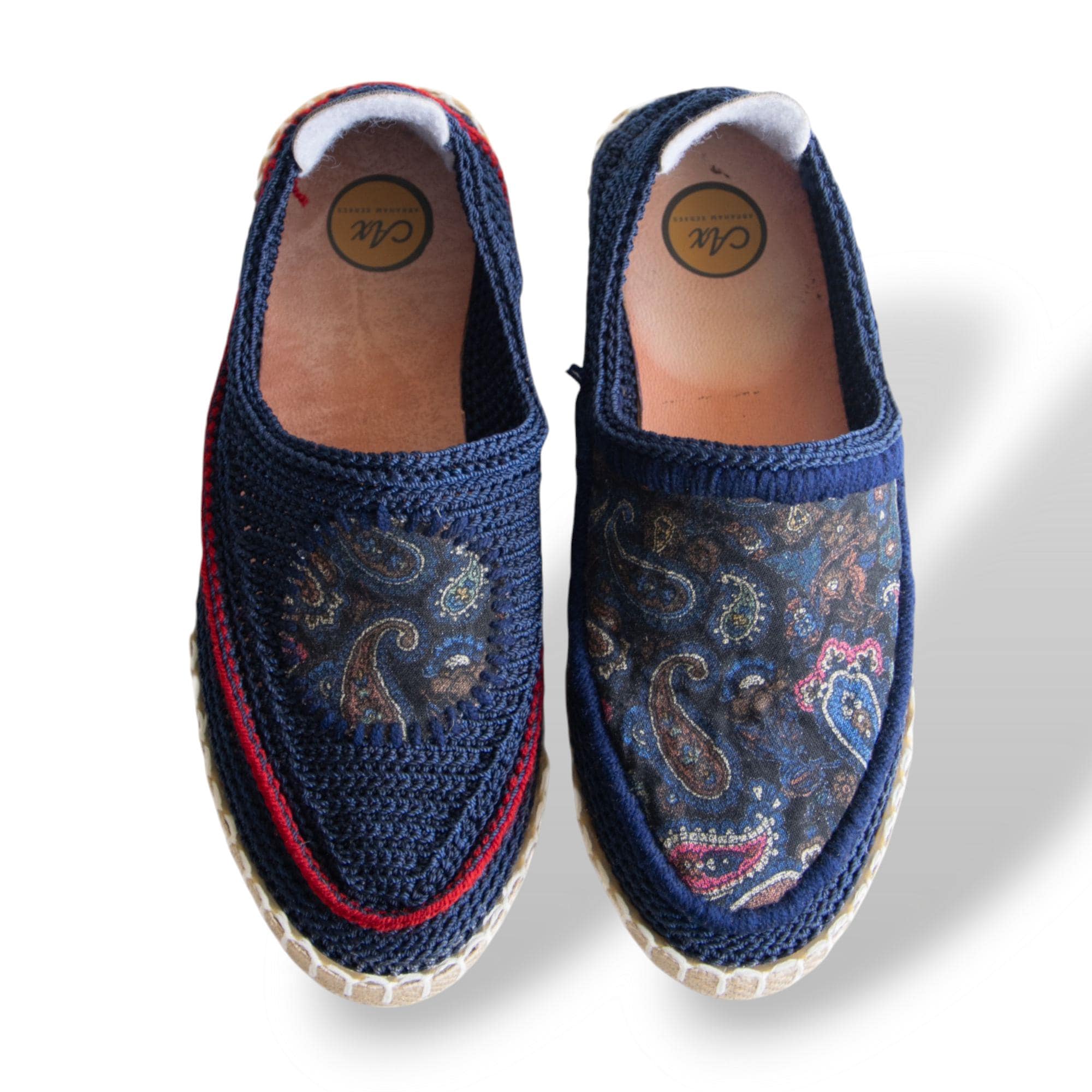 Handmade Persian Shoes GIVEH | ABRAHAM XERXES (Avenir)<a href="https://www.etsy.com/listing/4298333355/handmade-persian-shoes-giv" target="_blank" style="background:#000;color:#fff;padding:10px 20px;text-decoration:none;border-radius:6px;">Buy on Etsy</a>