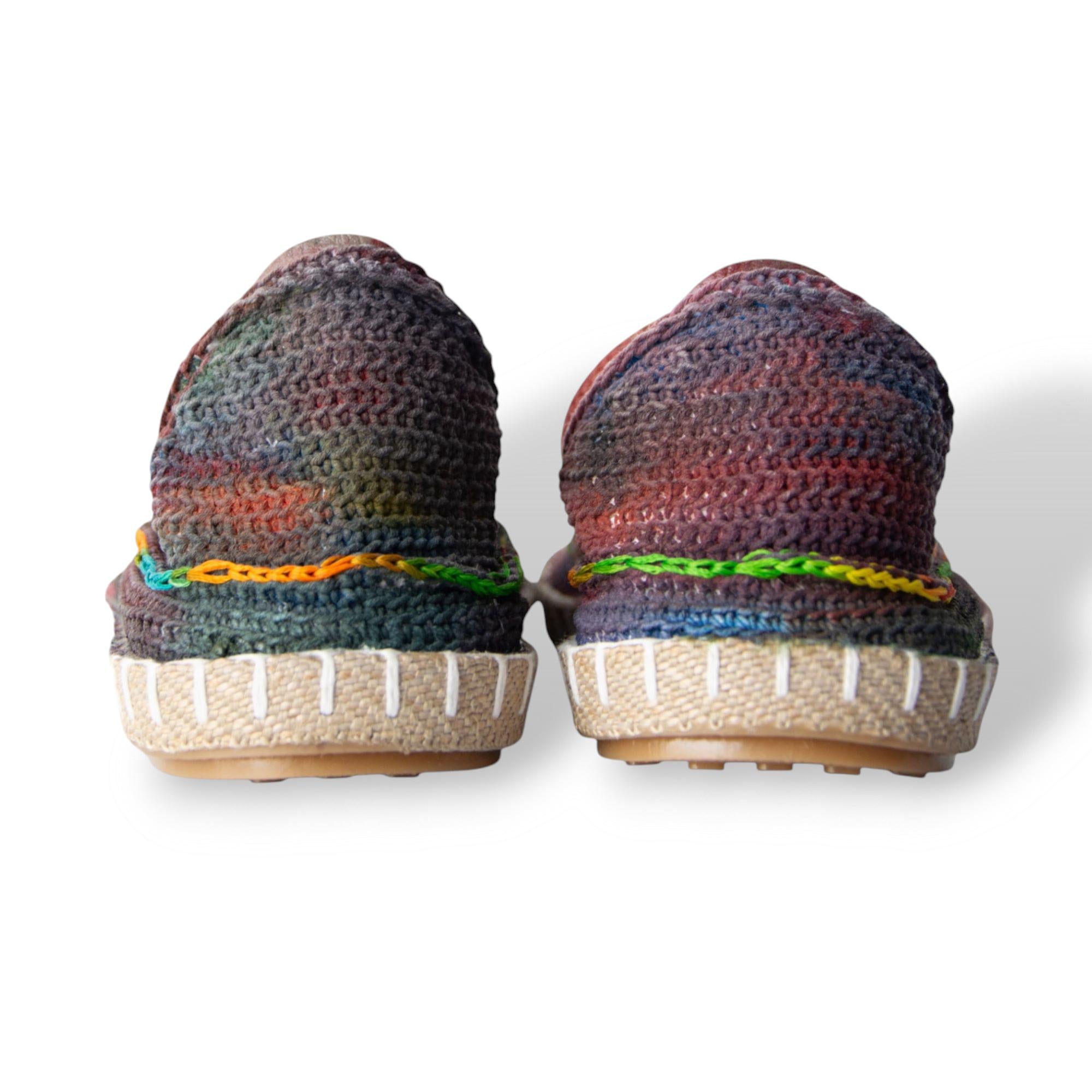 Handmade Persian Shoes GIVEH | ABRAHAM XERXES (Sora)<a href="https://www.etsy.com/listing/4298342518/handmade-persian-shoes-giveh" target="_blank" style="background:#000;color:#fff;padding:10px 20px;text-decoration:none;border-radius:6px;">Buy on Etsy</a>