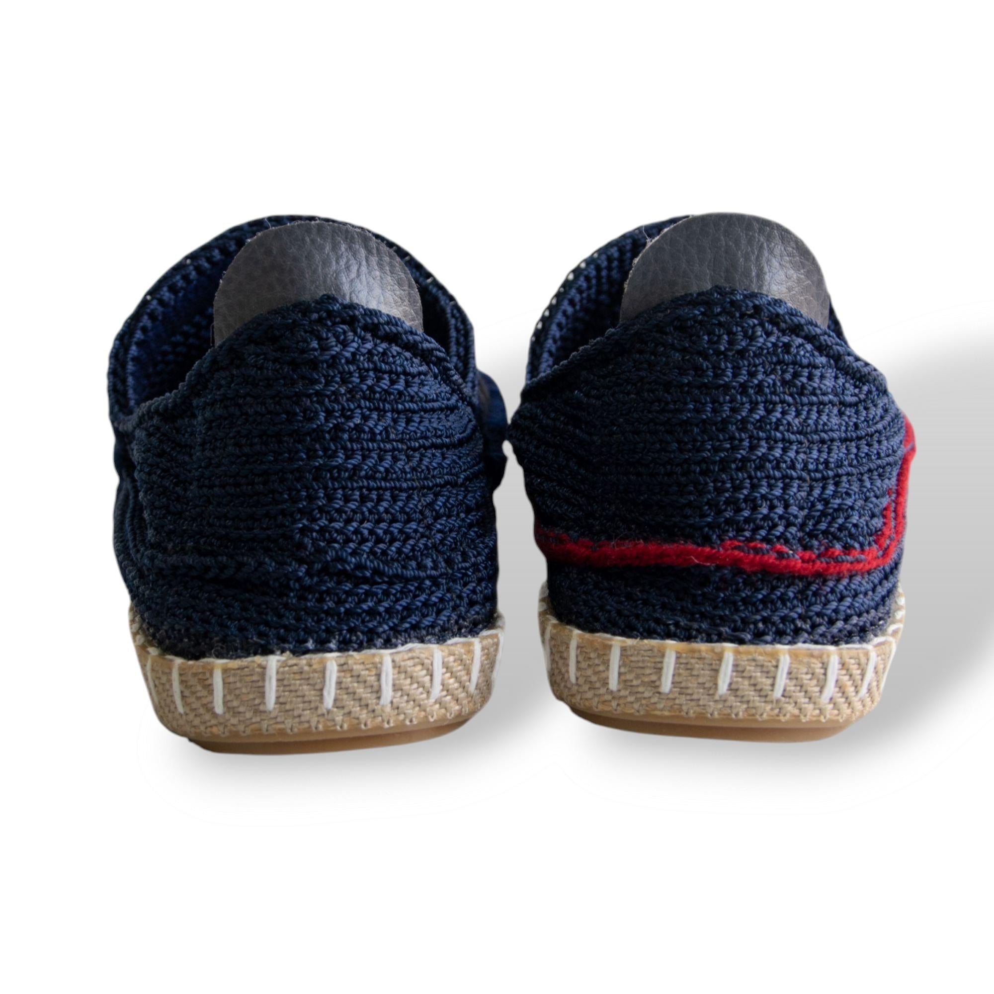 Handmade Persian Shoes GIVEH | ABRAHAM XERXES (Avenir)<a href="https://www.etsy.com/listing/4298333355/handmade-persian-shoes-giv" target="_blank" style="background:#000;color:#fff;padding:10px 20px;text-decoration:none;border-radius:6px;">Buy on Etsy</a>