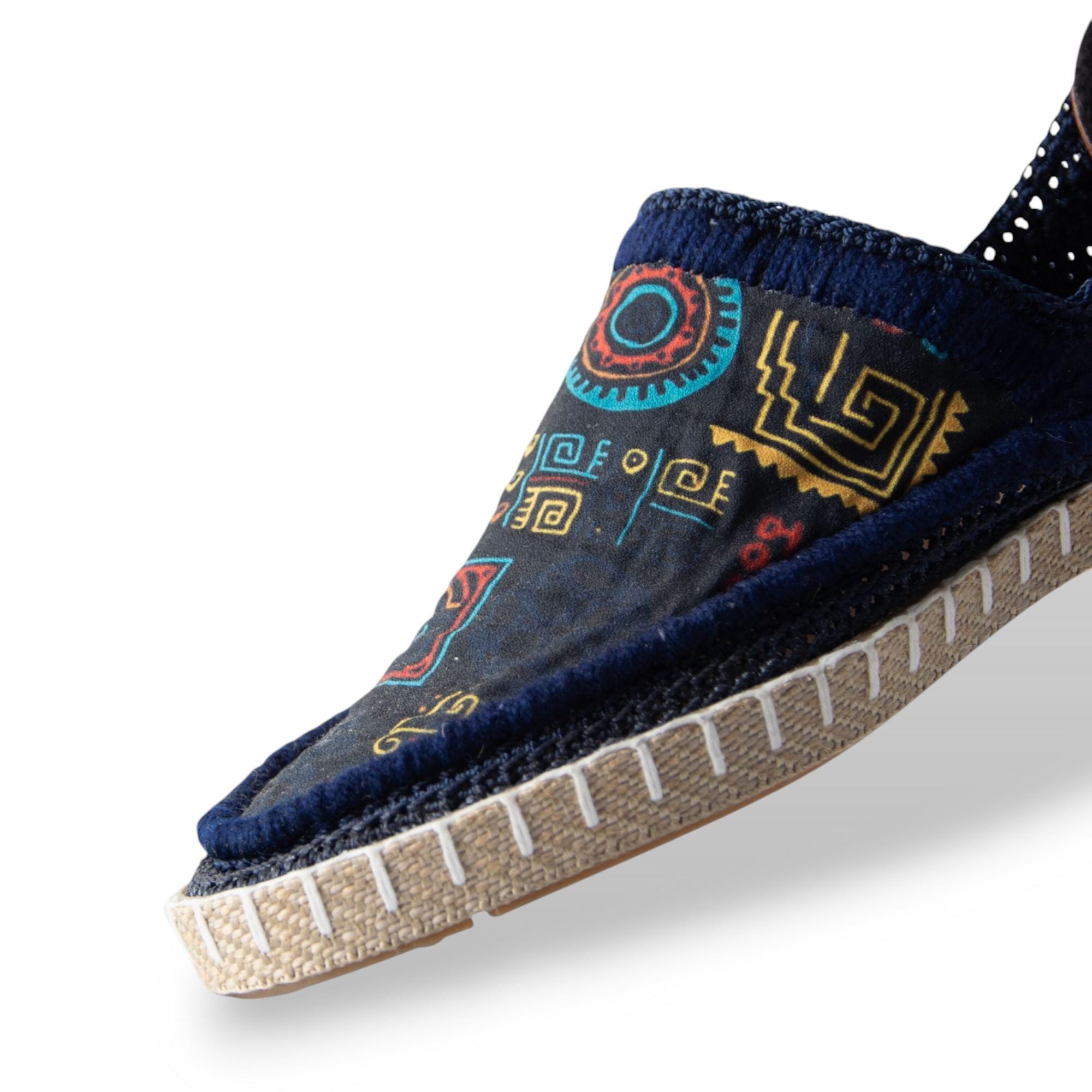 Handmade Persian Shoes GIVEH | ABRAHAM XERXES (Sonnet)<a href="https://www.etsy.com/listing/4298069490/handmade-persian-shoes-giv" target="_blank" style="background:#000;color:#fff;padding:10px 20px;text-decoration:none;border-radius:6px;">Buy on Etsy</a>