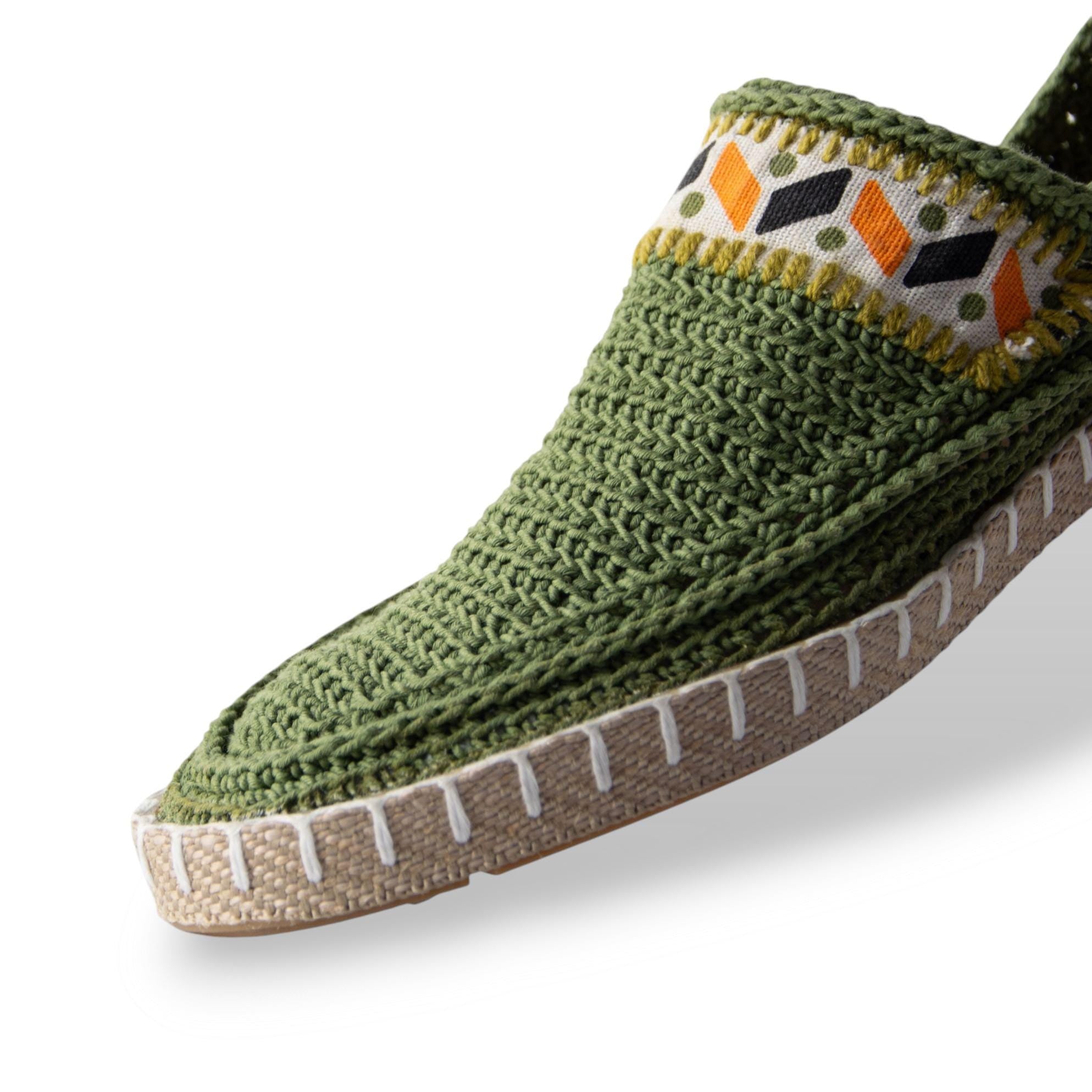 Handmade Persian Shoes GIVEH | ABRAHAM XERXES (Vireo)<a href="https://www.etsy.com/listing/4298354201/handmade-persian-shoes-give" target="_blank" style="background:#000;color:#fff;padding:10px 20px;text-decoration:none;border-radius:6px;">Buy on Etsy</a>